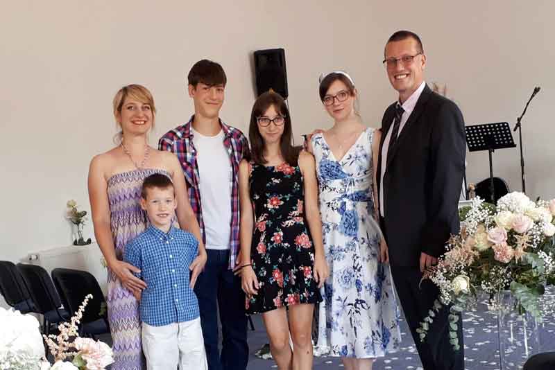 Darko Mikulic's family